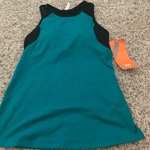 NWT Lucy Balance Makes Perfect Top Size Small